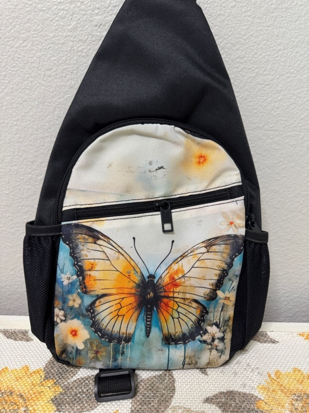 🦋 Black Butterfly Sling Backpack – Watercolor Graphic Crossbody Bag - Picture 3 of 10